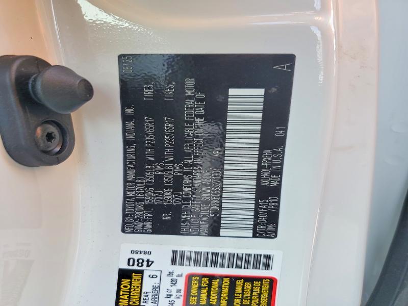 2025 Toyota Sienna le