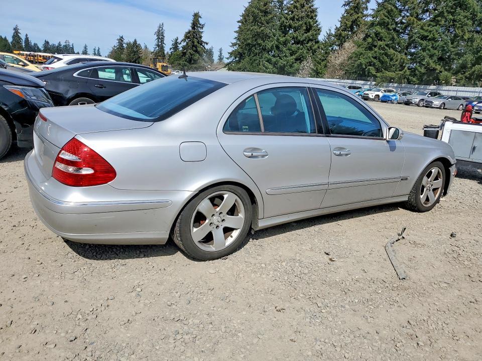 2003 Mercedes-Benz E 320