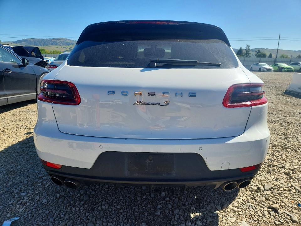 2016 Porsche Macan s