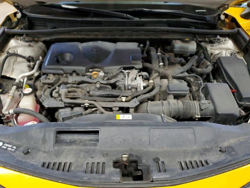 2019 Toyota Camry Hybrid le