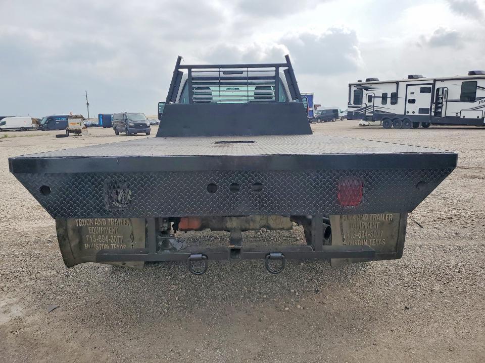 2016 Ford F550 Super Duty Flatbed Truck