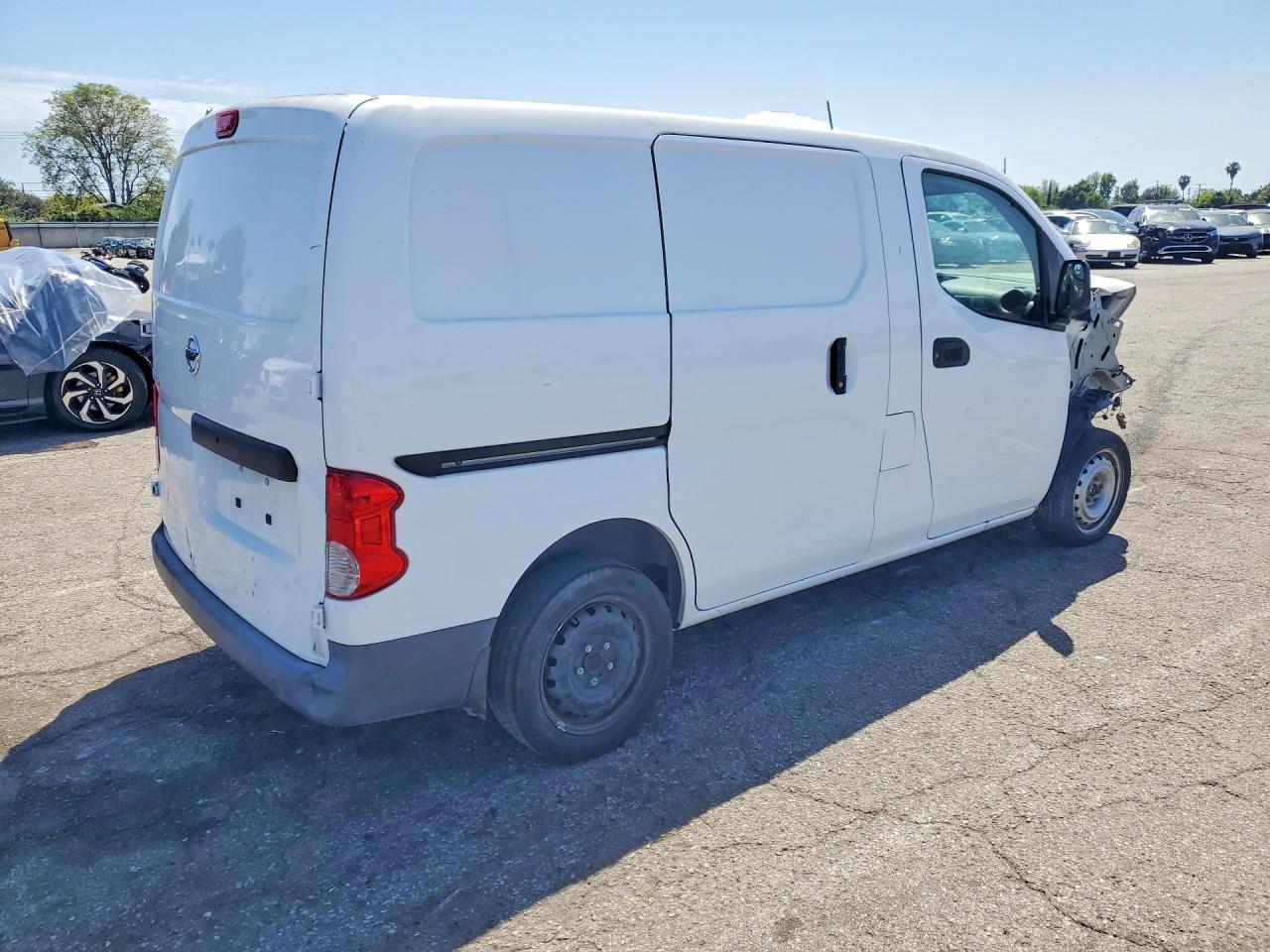 2021 Nissan NV200 S