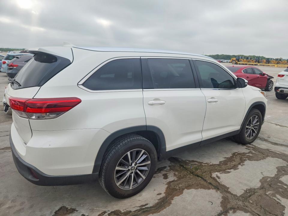 2019 Toyota Highlander xle