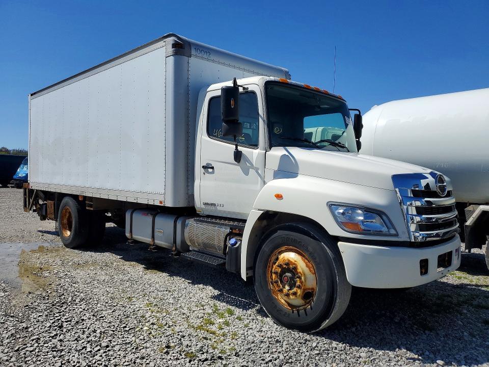 2011 Hino 258/268 BOX Truck