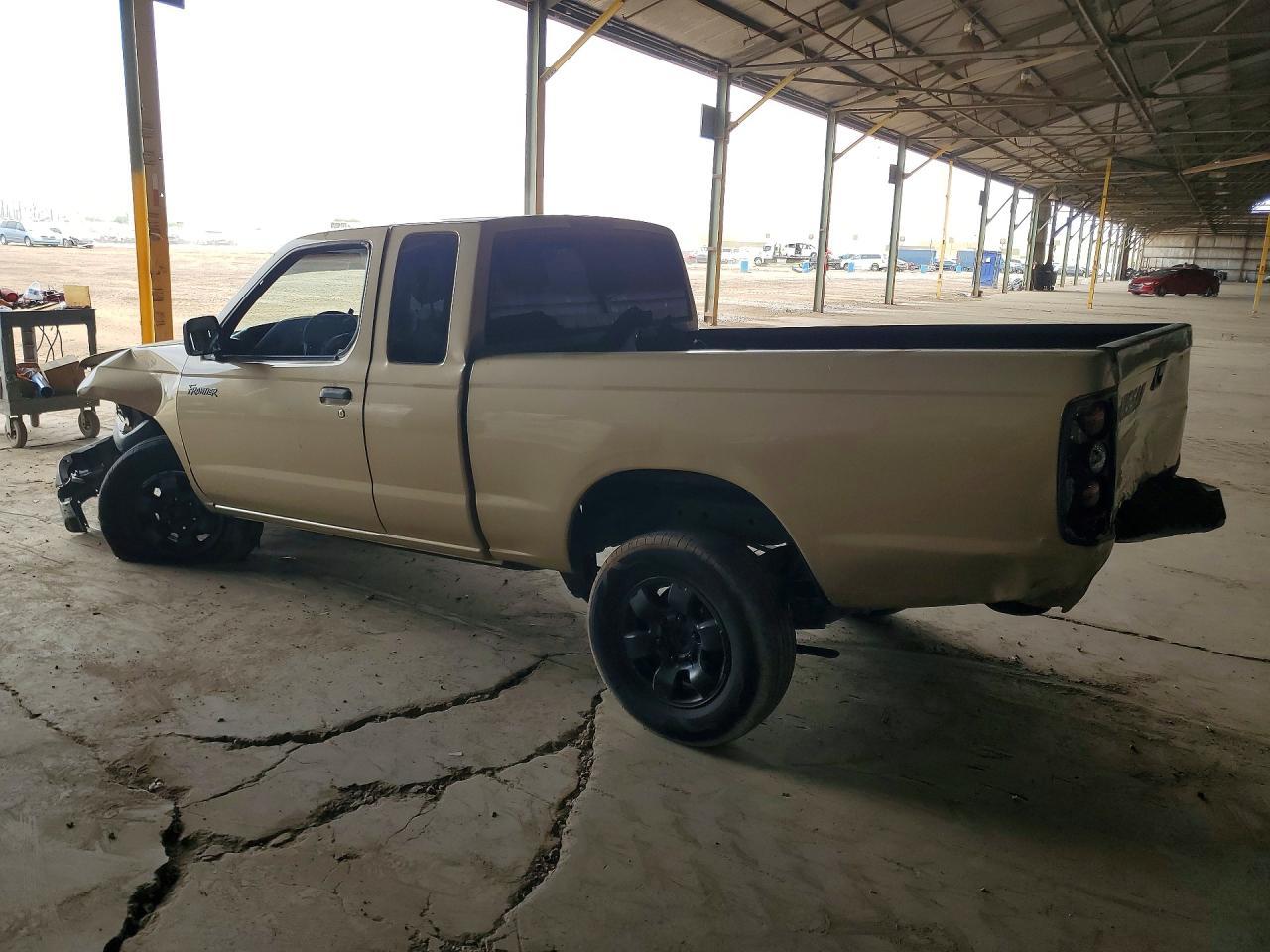 1998 Nissan Frontier XE