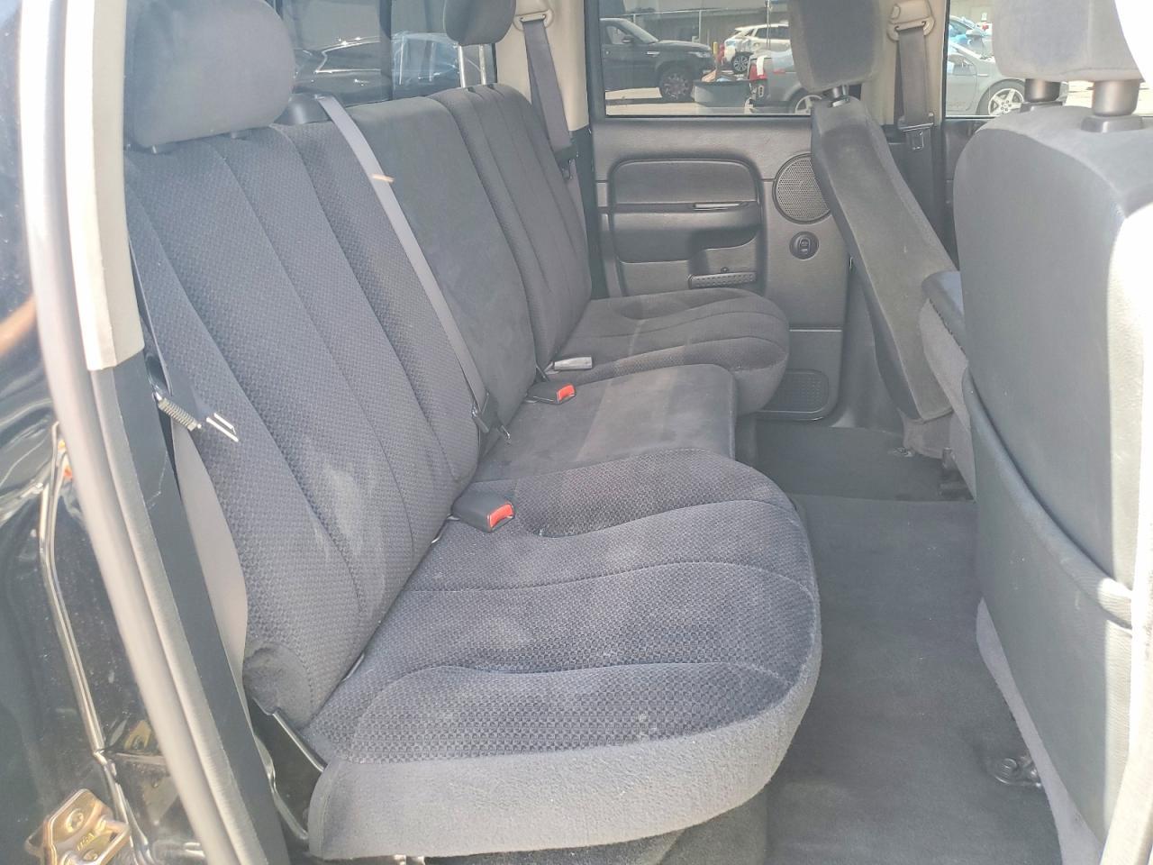 2004 Dodge RAM 1500 ST