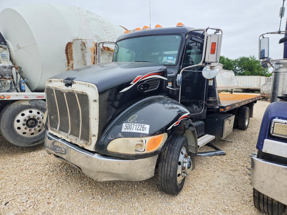 2016 Peterbilt 325-TOW Truck