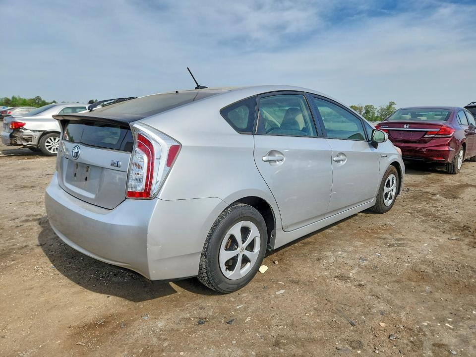 2014 Toyota Prius Three