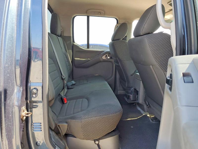 2016 Nissan Frontier Desert Runner