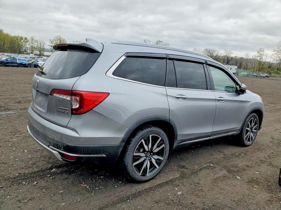 2022 Honda Pilot Touring