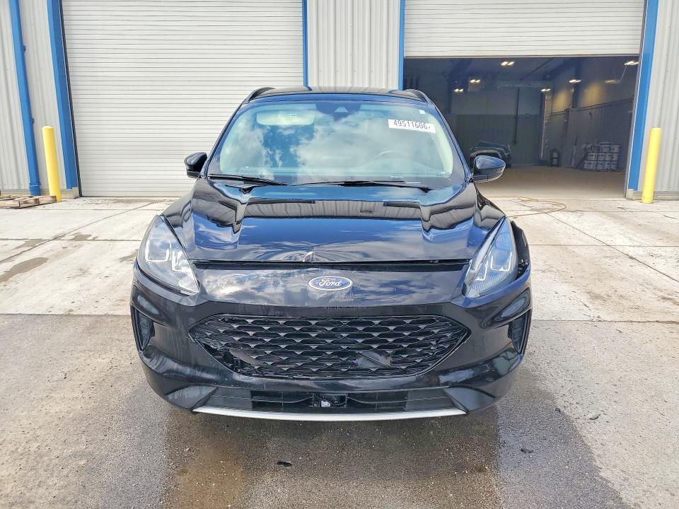 2020 Ford Escape se Sport