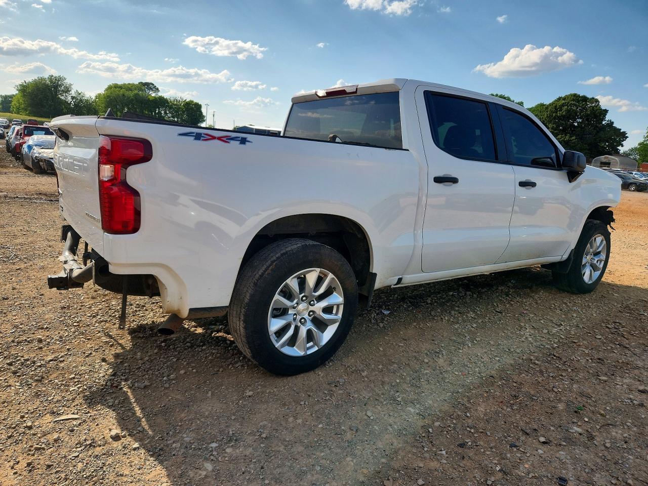 2024 Chevrolet Silverado K1500 Custom