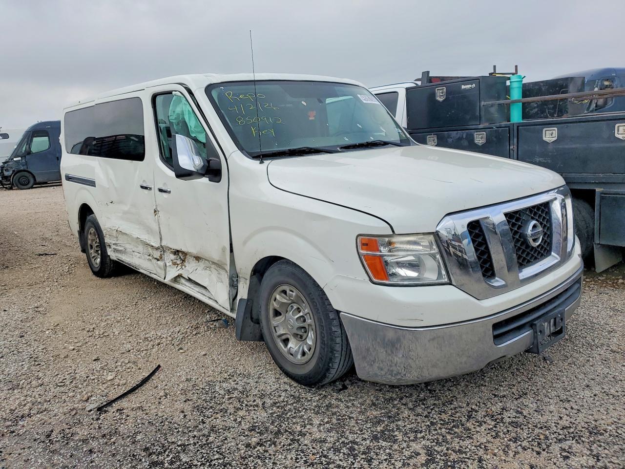 2016 Nissan NV 3500 HD SV