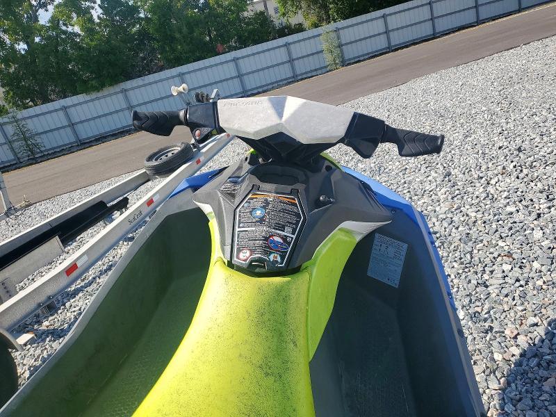 2021 Seadoo 2021 SEA-DOO Spark Trixx 2UP-Personal Watercraft