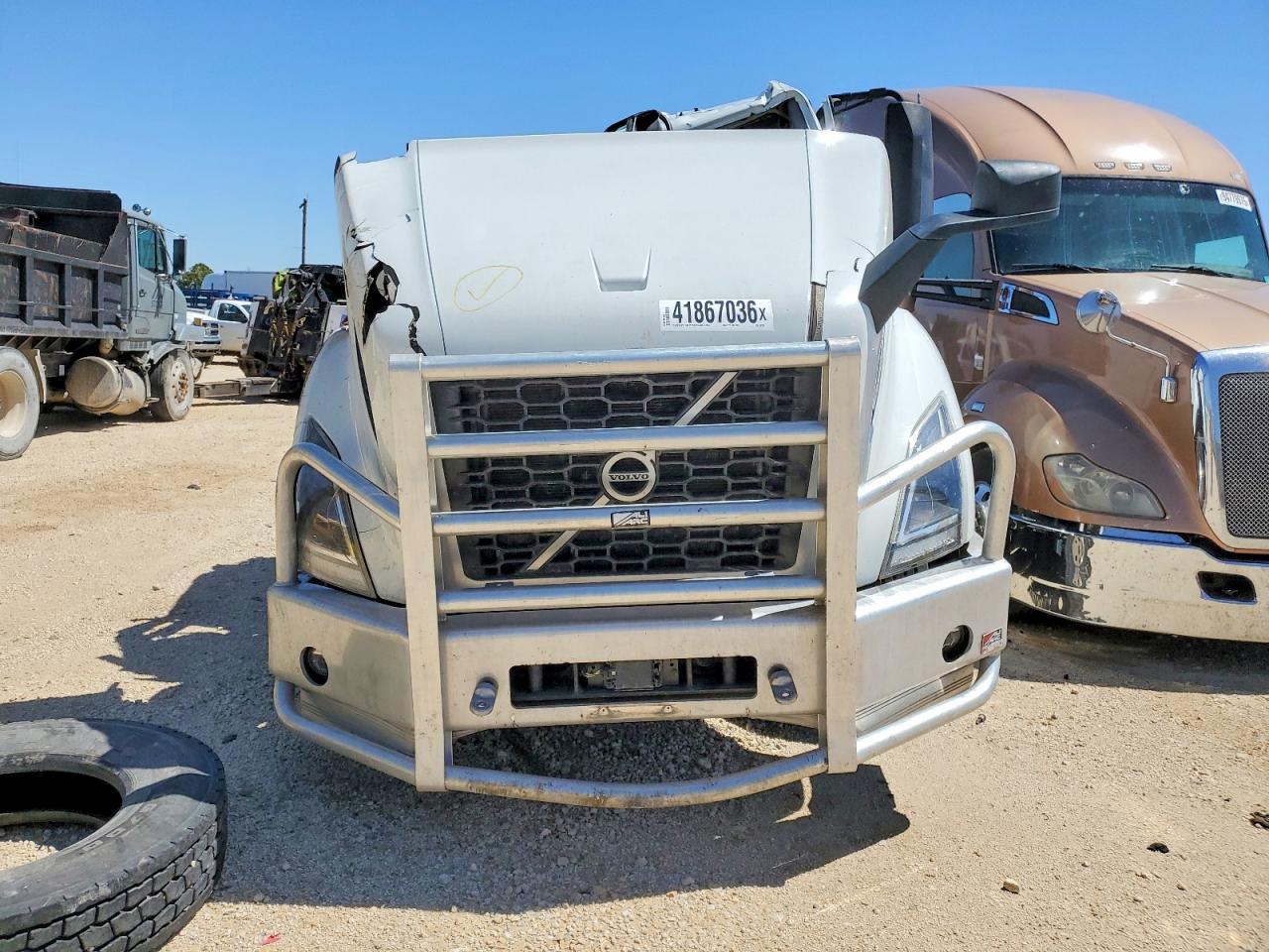2023 Volvo VNR Semi Truck