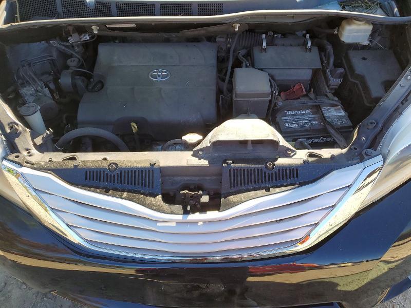 2015 Toyota Sienna Limited Premium 7-passenger