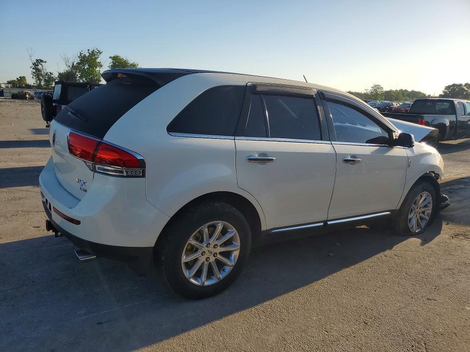 2013 Lincoln Townhouse MKX