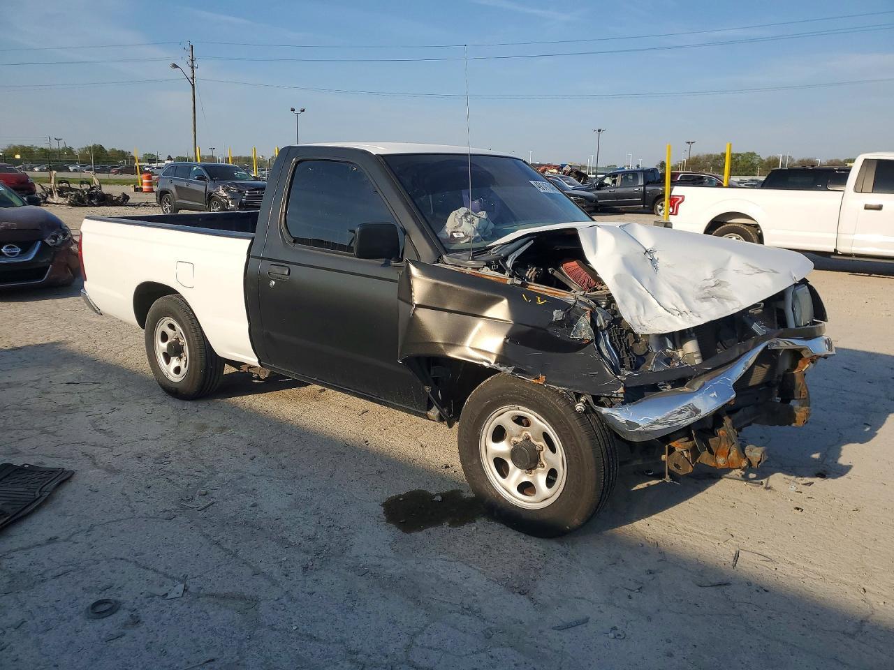 2000 Nissan Frontier XE