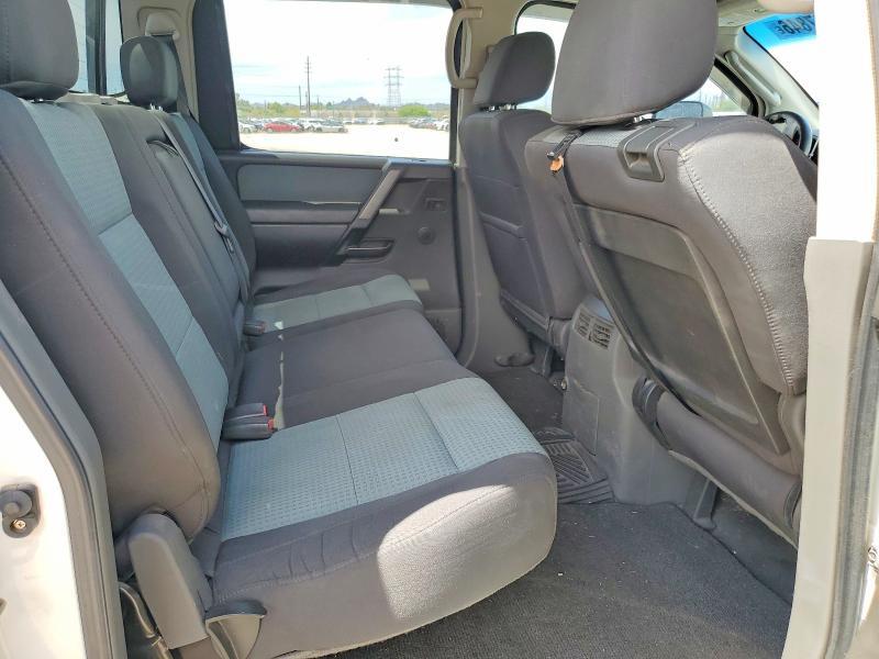 2006 Nissan Titan XE