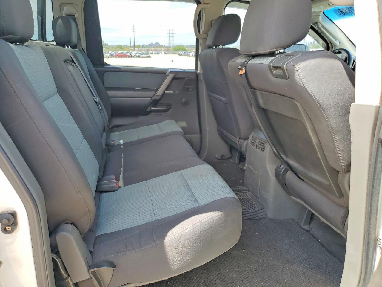 2006 Nissan Titan XE