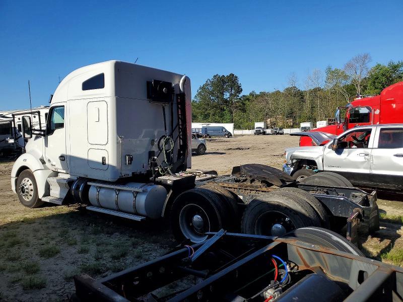 2020 Kenworth Construction T680