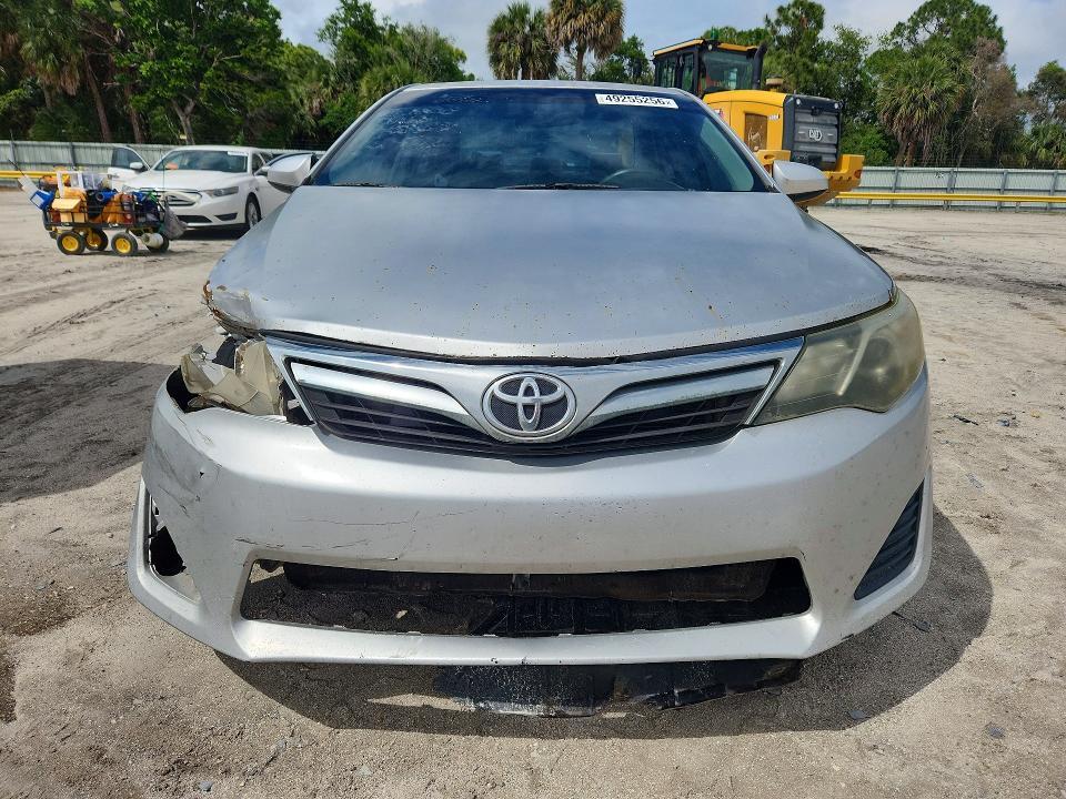 2012 Toyota Camry le
