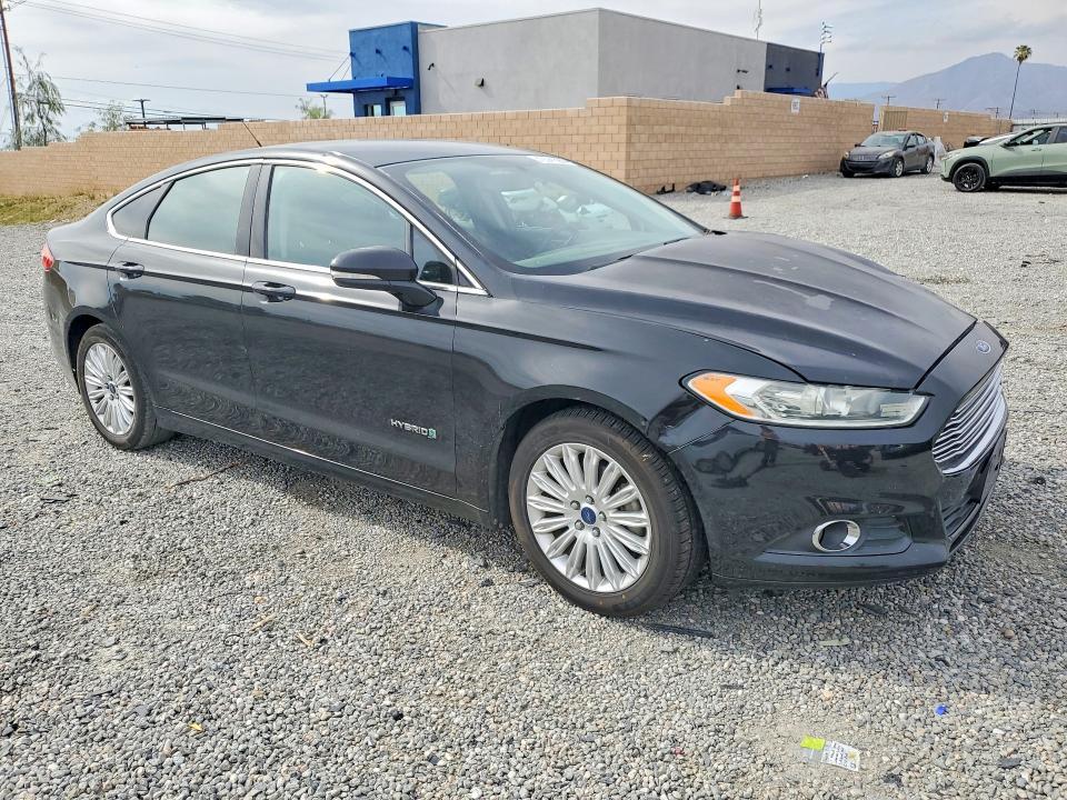2014 Ford Fusion se Hybrid