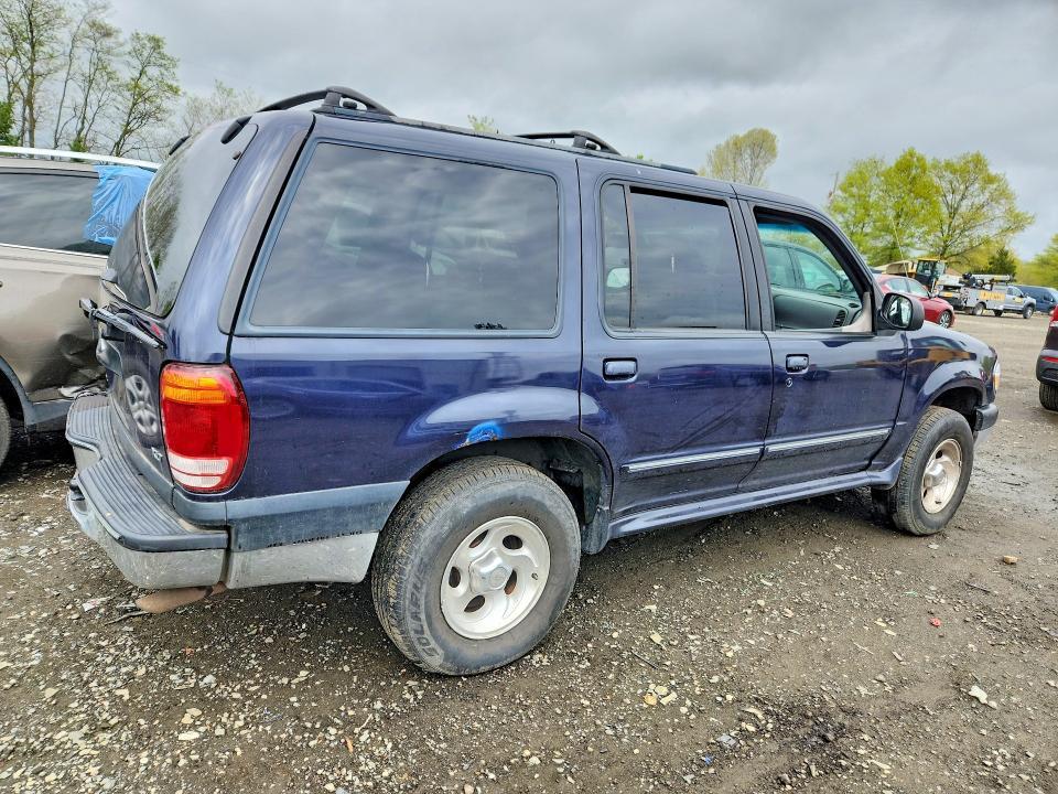 2000 Ford Explorer xlt