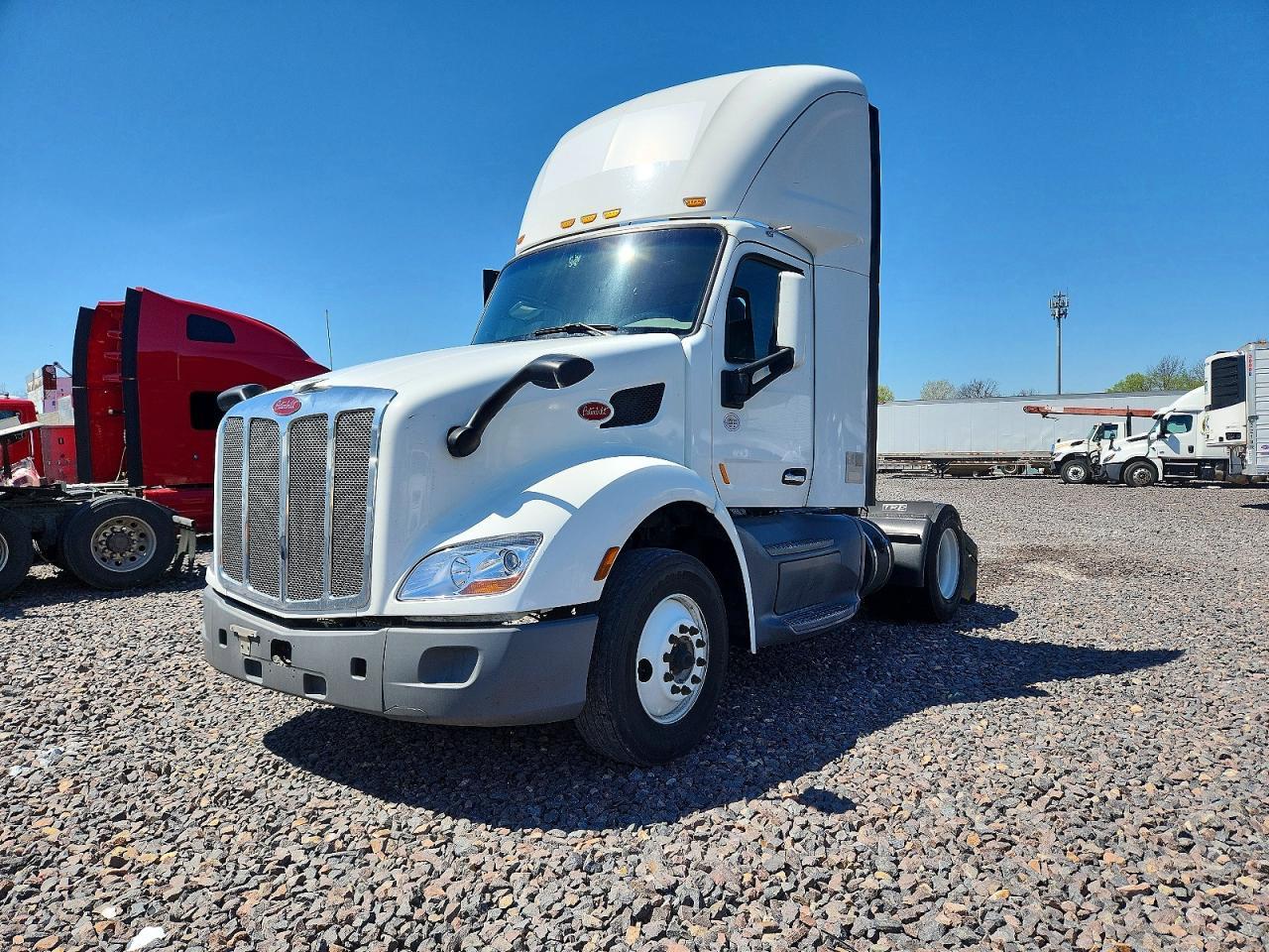 2018 Peterbilt 579 Semi Truck