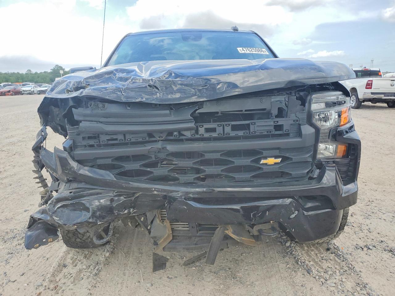 2023 Chevrolet Silverado K1500 Custom