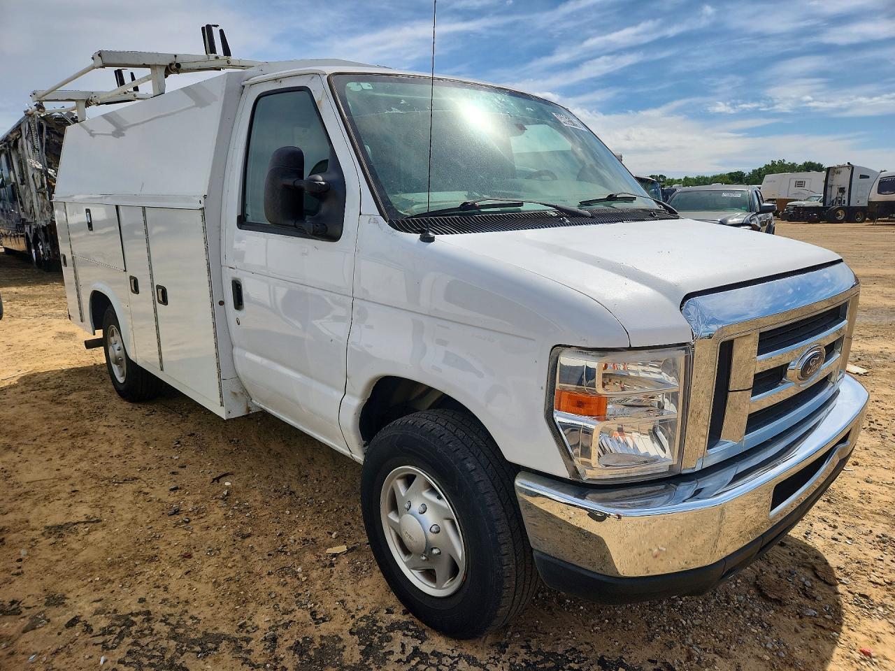 2019 Ford E350 Utility / Service Truck