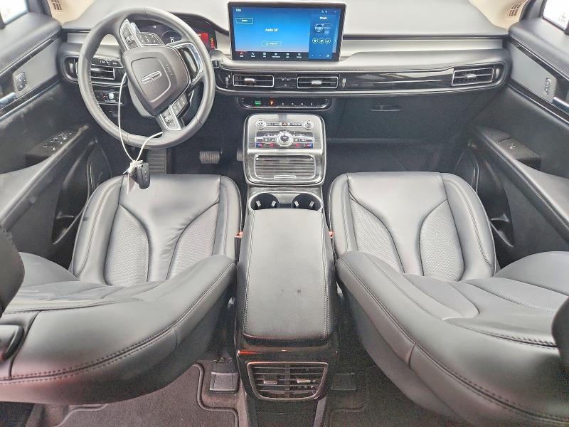 2021 Lincoln Townhouse Nautilus