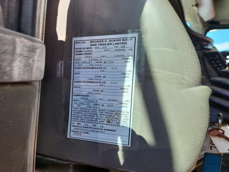 2009 Kenworth T330 BOX Truck