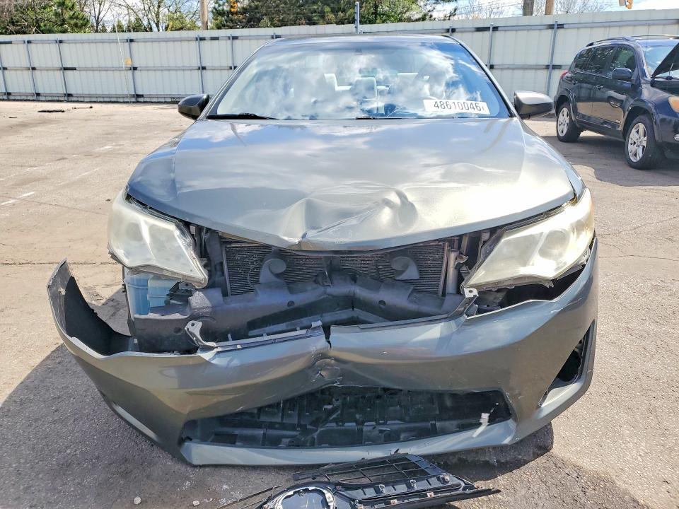 2012 Toyota Camry le