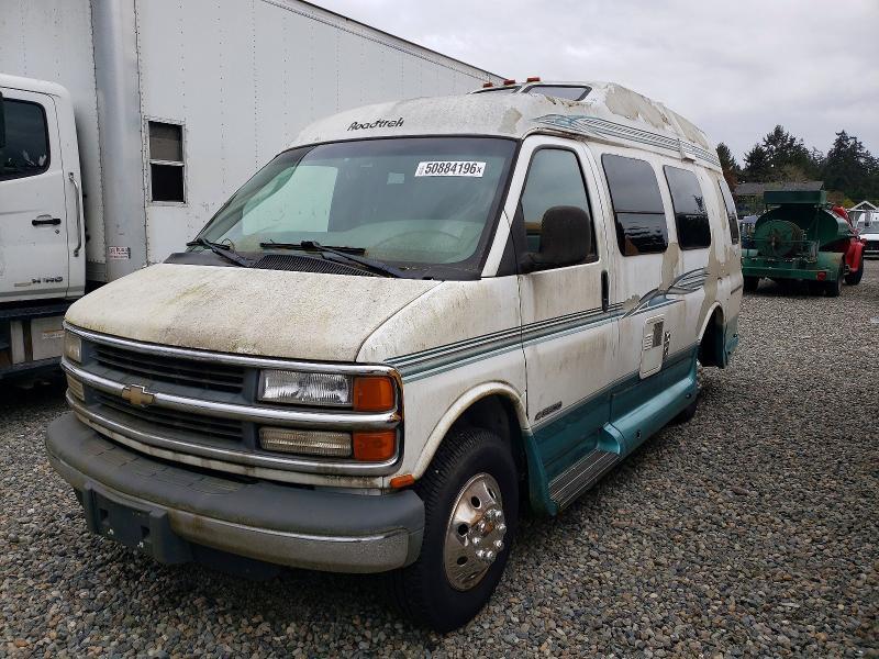 2001 Chev Roadtrk RV