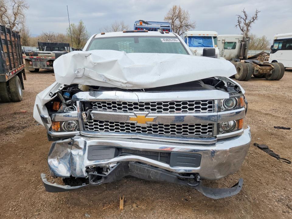 2019 Chevrolet Flatbed Truck