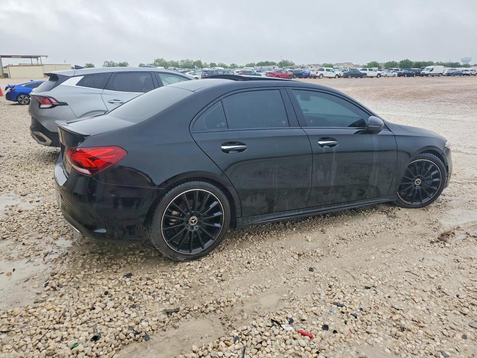 2020 Mercedes-Benz A 220