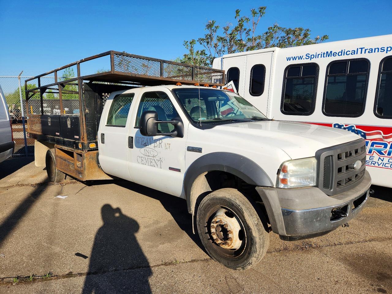 2005 Ford F550 Super