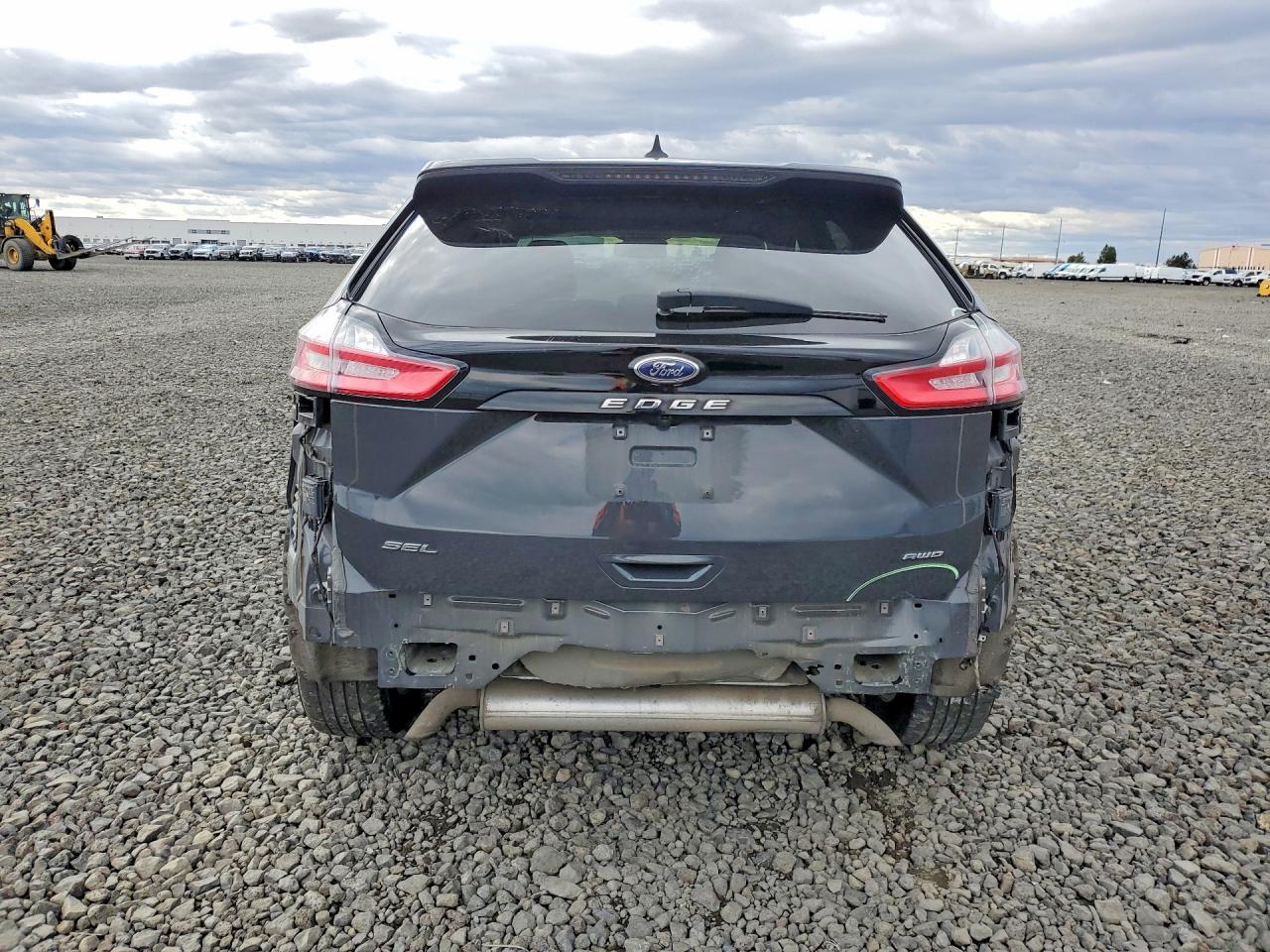2021 Ford Edge sel