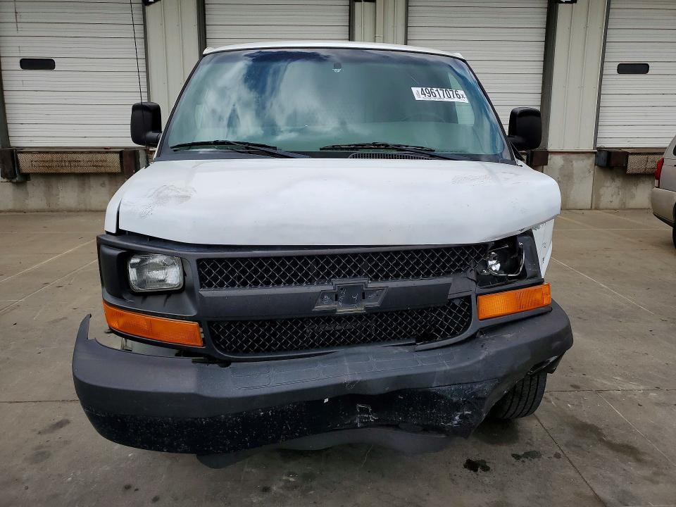 2010 Chev Express G2500
