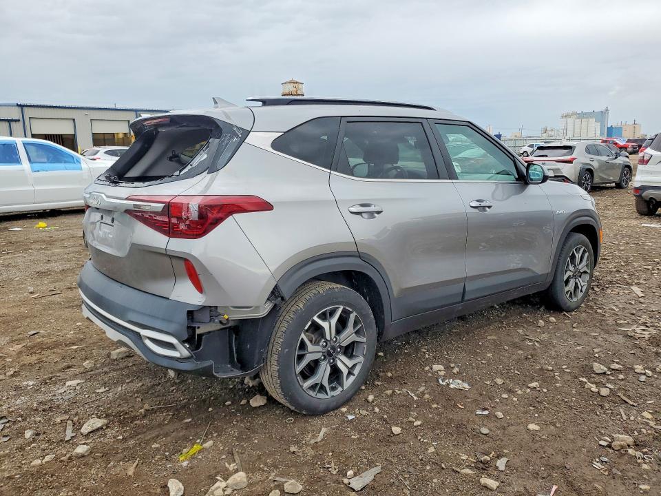 2022 KIA Seltos ex