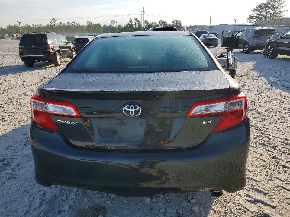2014 Toyota Camry se