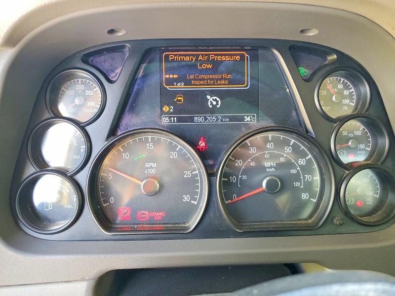 2017 Peterbilt 579 Semi Truck