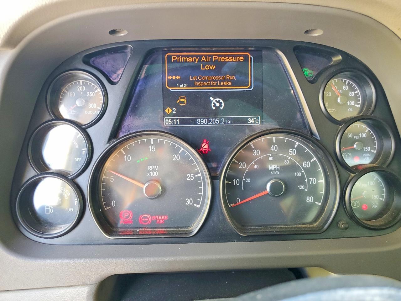 2017 Peterbilt 579 Semi Truck