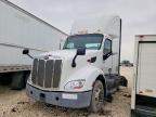 2017 Peterbilt 579 Semi Truck