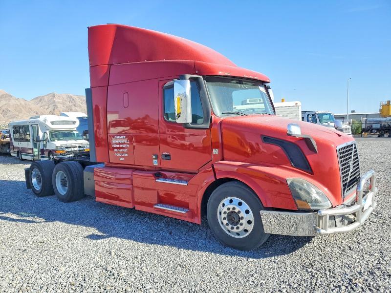2015 Volv O vnl Semi Truck