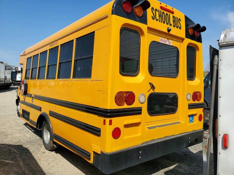 2017 Chevrolet Express G4500