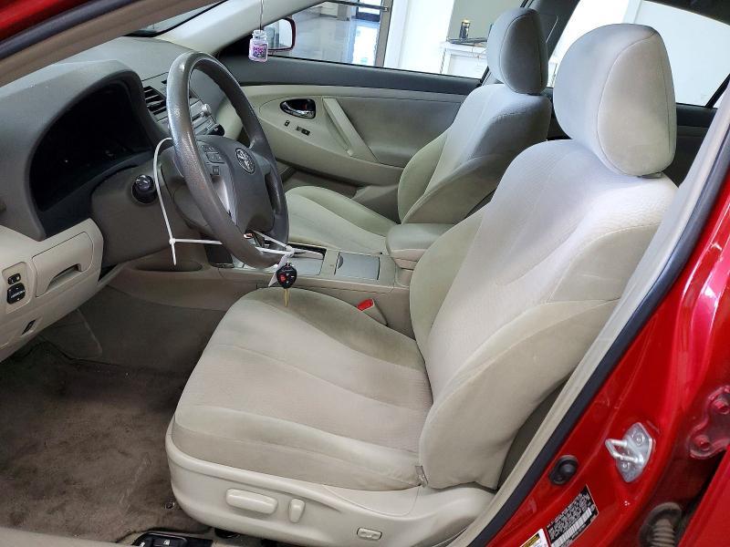 2010 Toyota Camry le