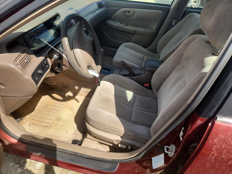 2000 Toyota Camry le