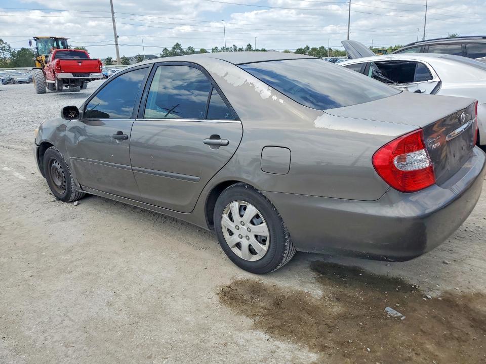 2002 Toyota Camry le